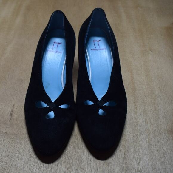 Thierry Rabotin Black Suede Low Heel Pumps Size 37 (US 7) - Picture 1 of 4